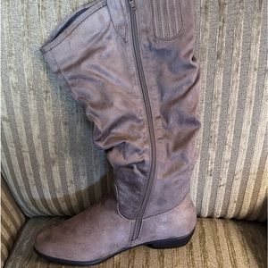 NWOT Catherine’s wide calf boots